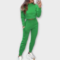 Green casual tracksuit set with cropped sweatshirt and matching jogger pants