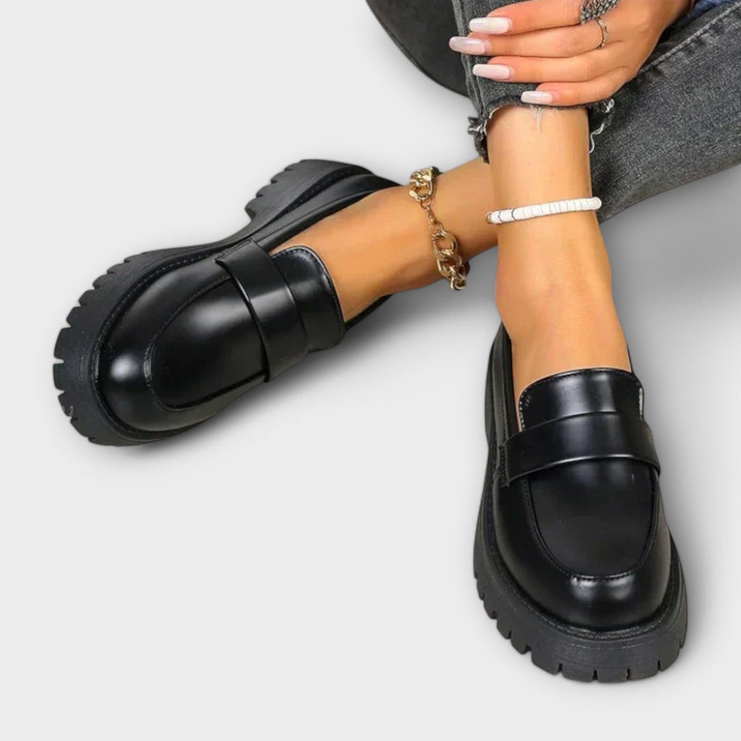 Zelvana – Moccasins with Satin Wedges