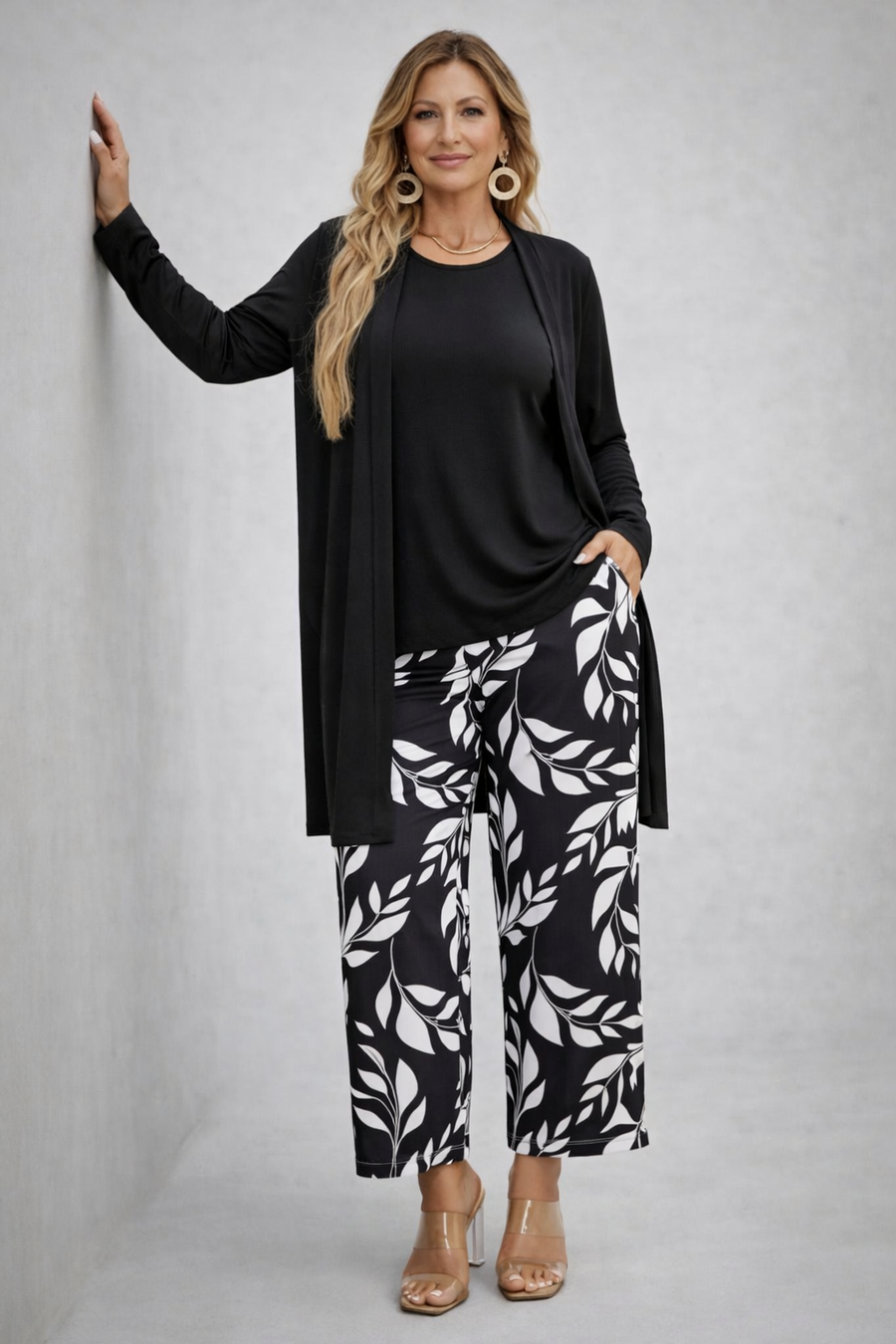 Eponine black 3-piece set with long cardigan, top, and leaf-print pants