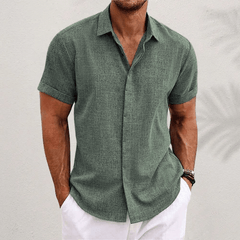 Men's short-sleeve classic-fit shirt in army green, button-front with point collar