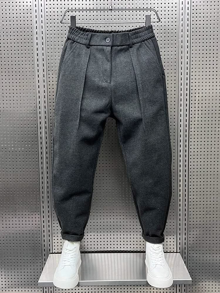 Men’s grey modern-fit trousers with pleated front, button waistband and cuffed hem