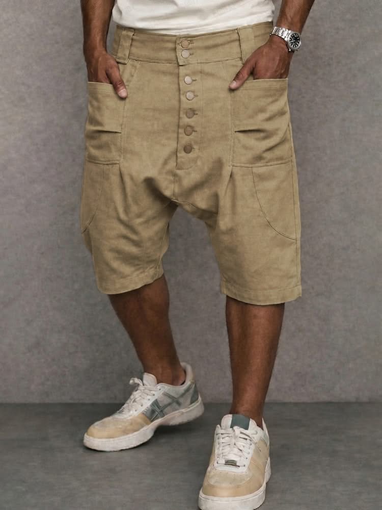 Casual drop-fit shorts in khaki, front button placket and side pockets.