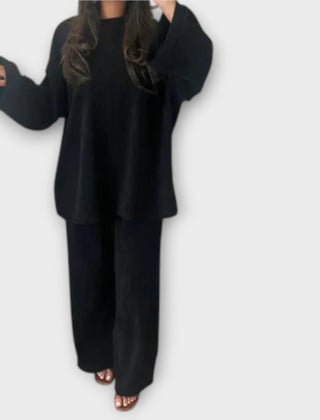 Plus size ribbed black top and wide-leg pants set