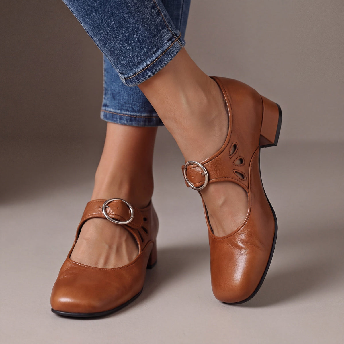 Nancy | Retro Round-Buckle Mary Janes